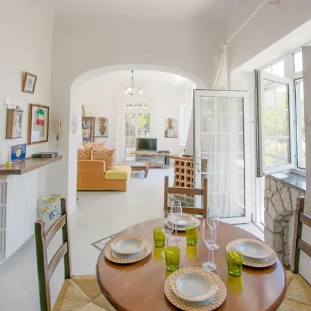 Immerso Nel דירה